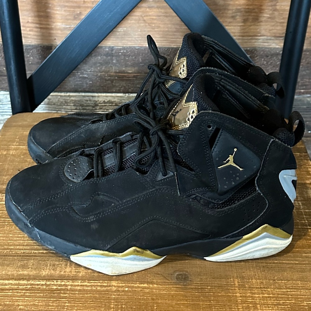 Jordan True Flight Black Metallic Gold - Men’s Size 8